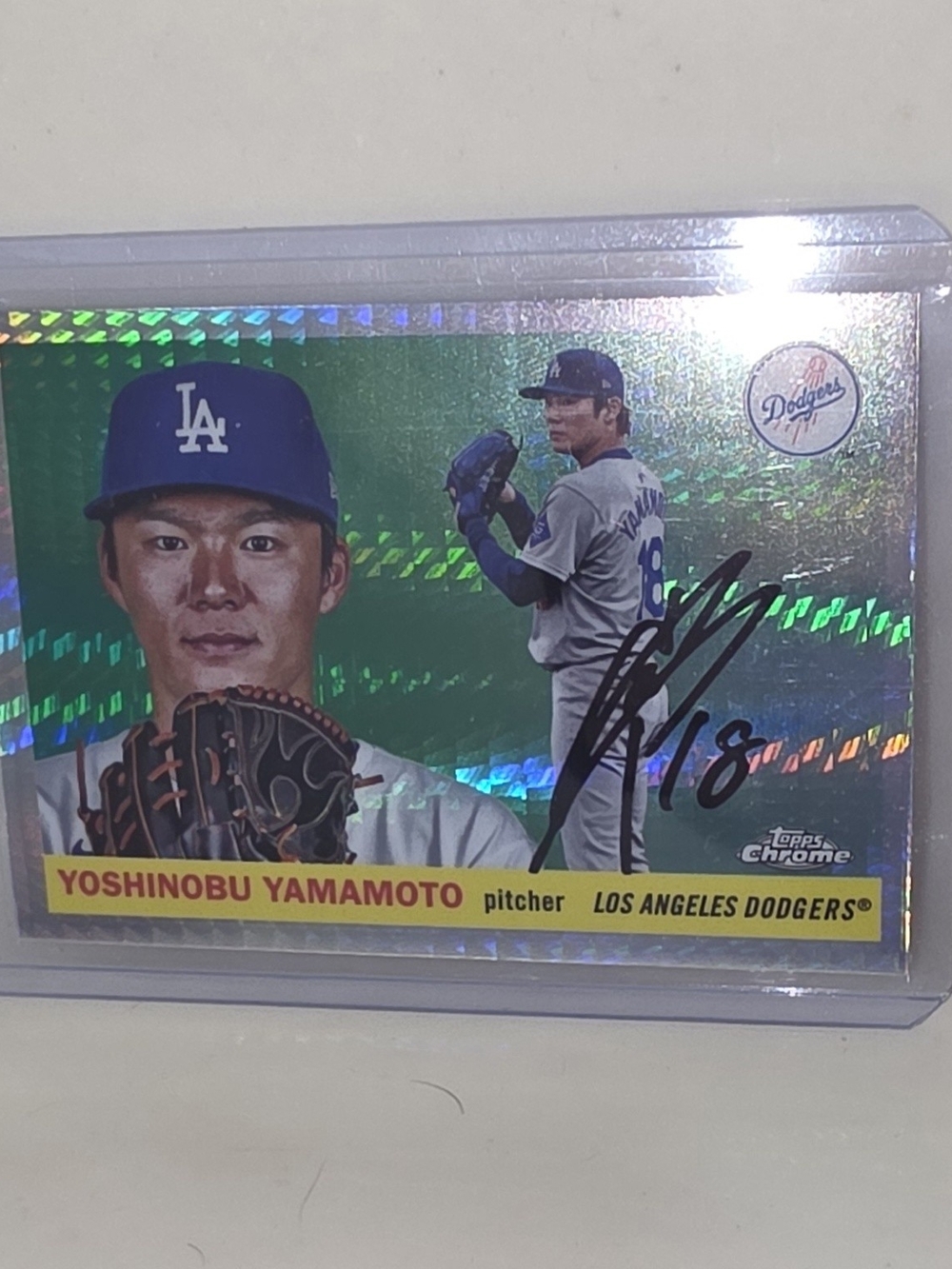 2025 Platinum Anniversary Yoshinobu Yamamoto Prism Parallel Card LA DODGERS